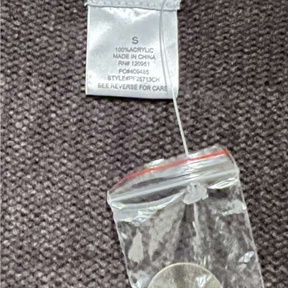 NWOT - Charming Charlie’s Gray Sweater with Rustic Metal Buttons - Picture 6 of 6